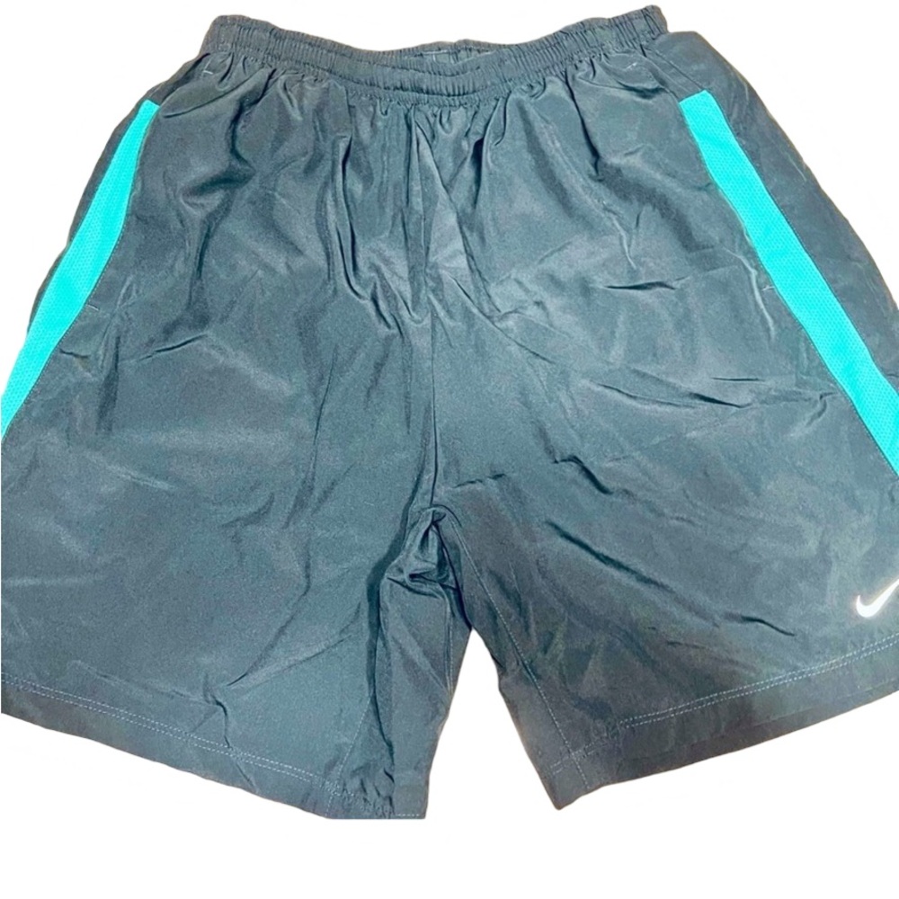 VGUC Nike shorts  Medium  41W